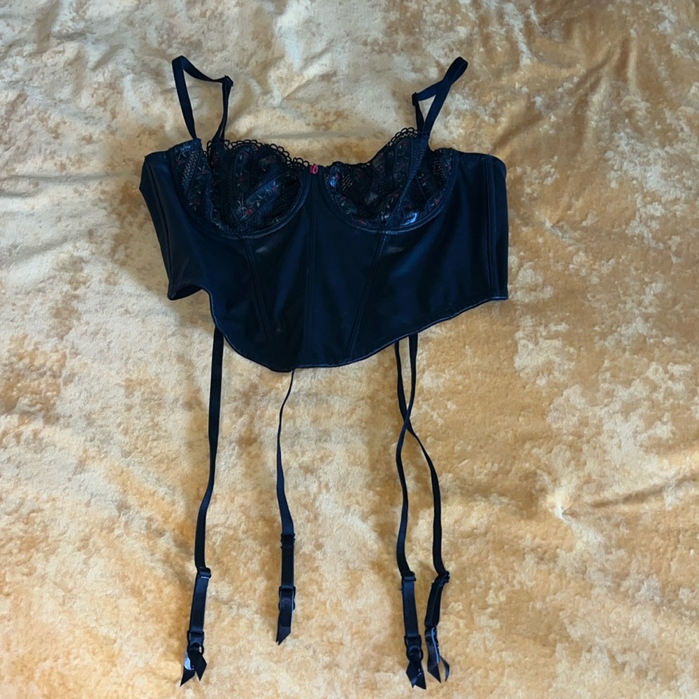Savage x Fenty corset